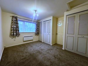 Bedroom- click for photo gallery